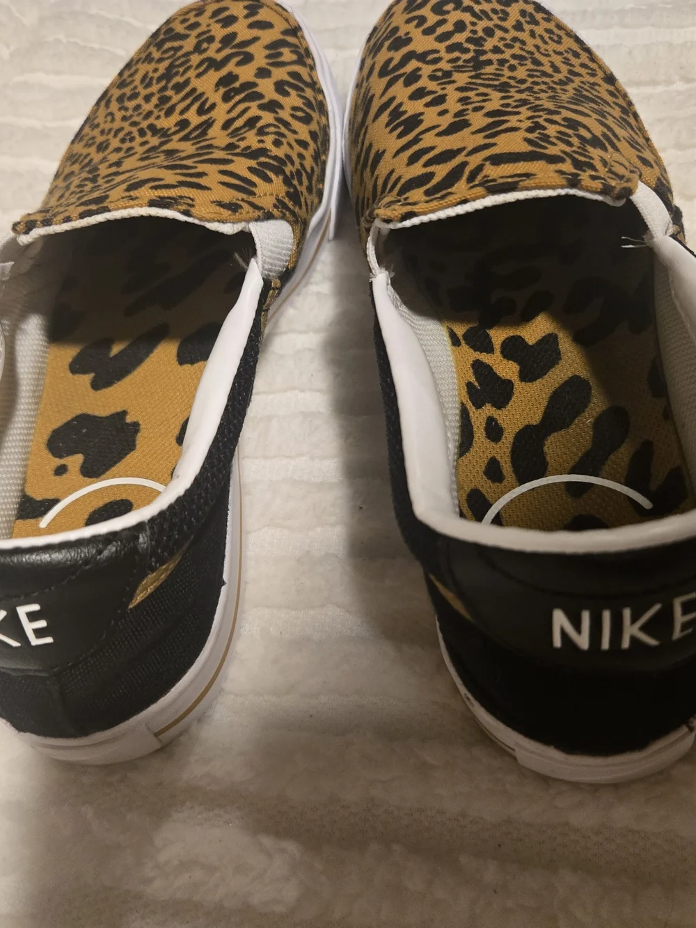 Nike kids slip